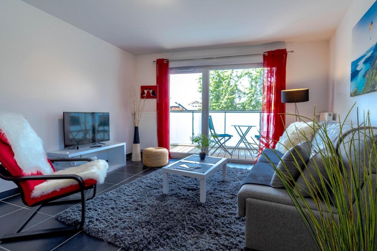 Le Coquelicot 3 Etoiles - Proche Vieille Ville, Calme & Confort Annecy Ngoại thất bức ảnh